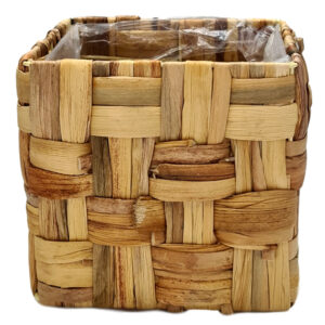 Lg Square Criss Cross W/H Basket w/ Plastic Liner - 16cm x 16cm x 15cmH / Natural -1