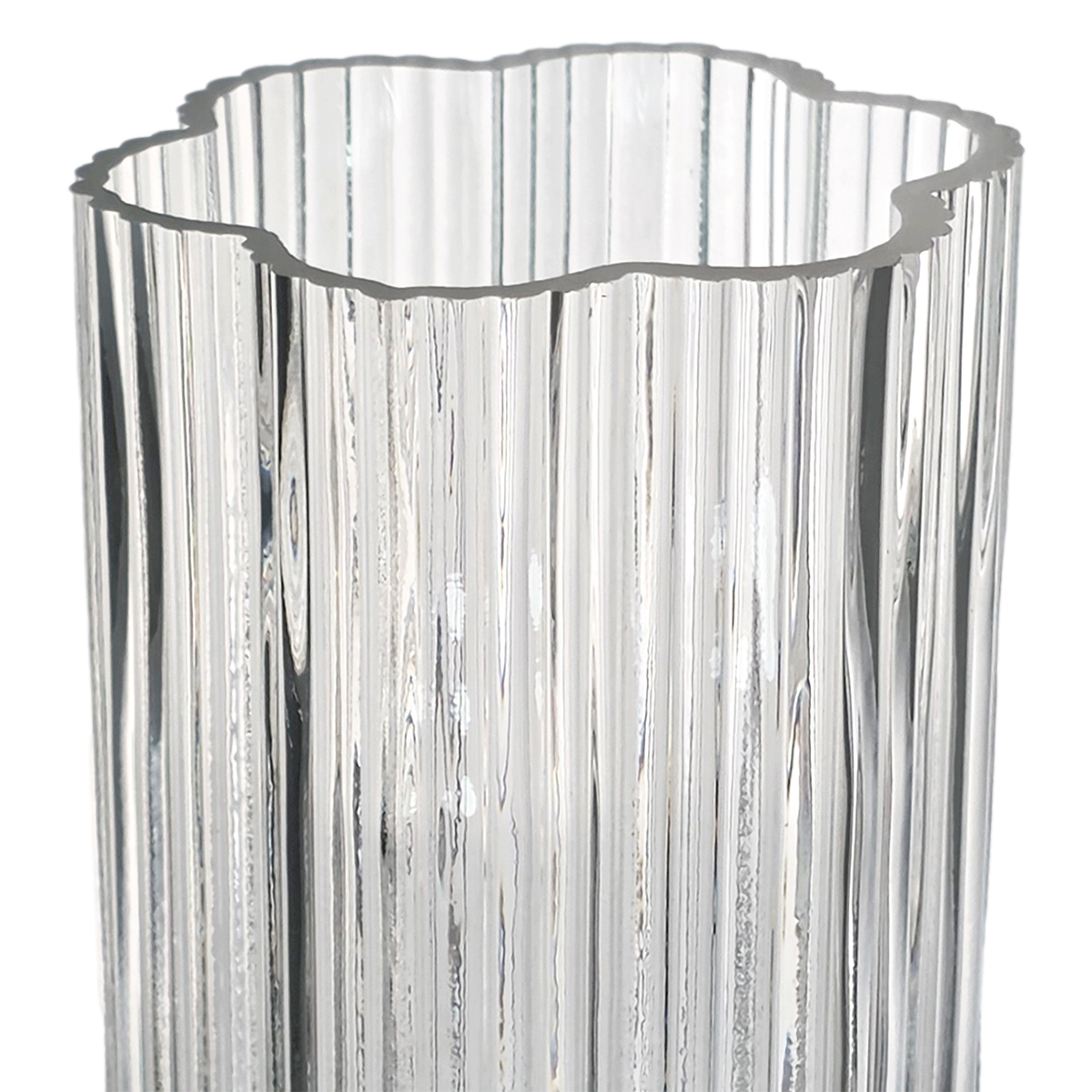 Flower Shaped Vase 25cmH - Image 2