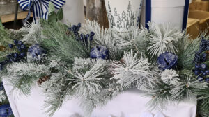Flocked Pine Garland w/10 x Pine Cones - 183cmL -1