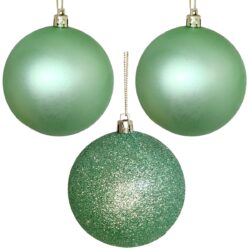 christmas tree decoration baubles green