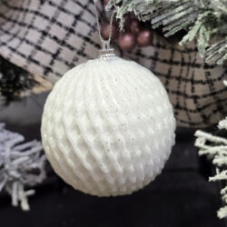 Grata Christmas Bauble x 3pcs - 8cmD / White